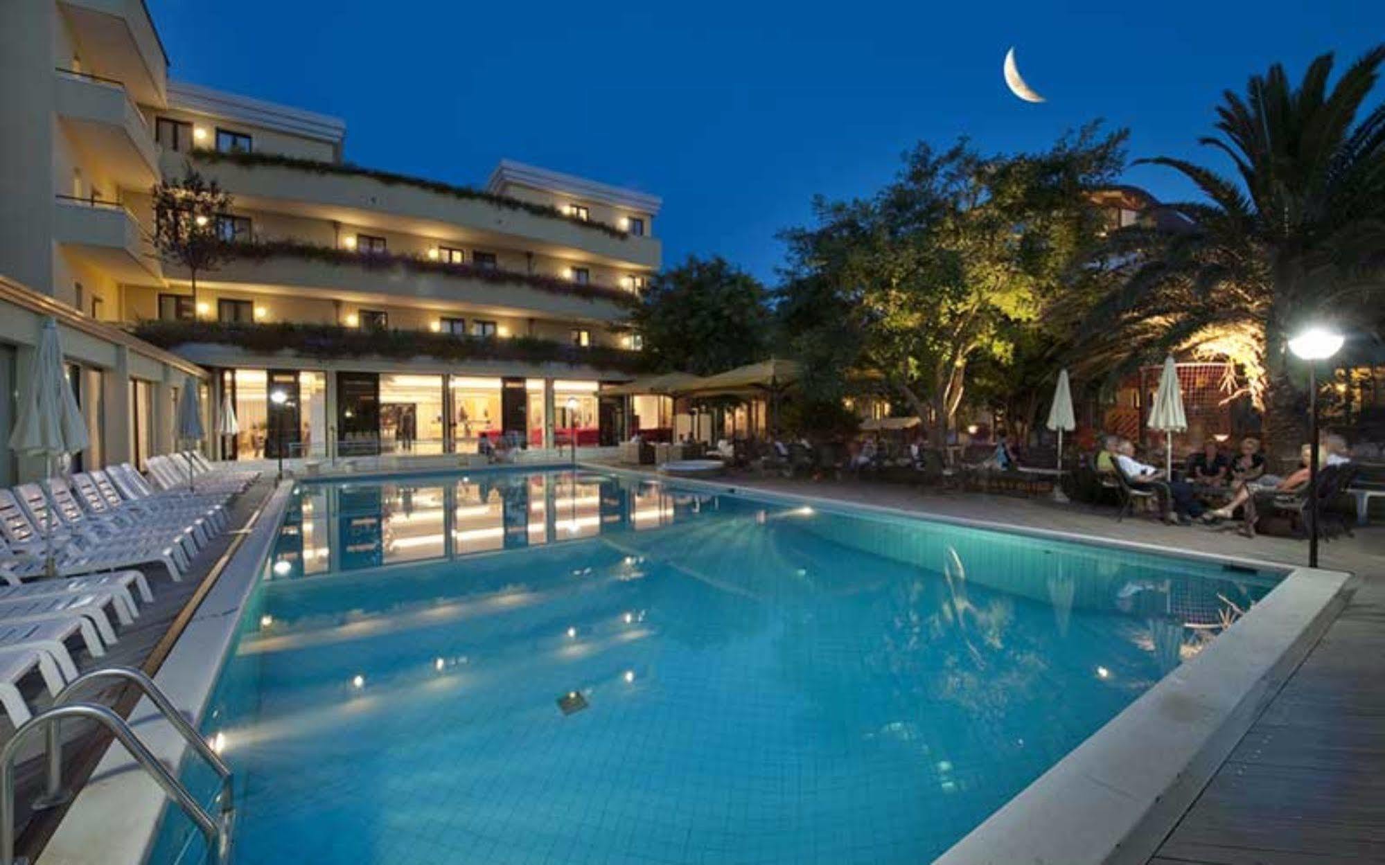 Park Hotel Kursaal Мисано Адриатико Екстериор снимка